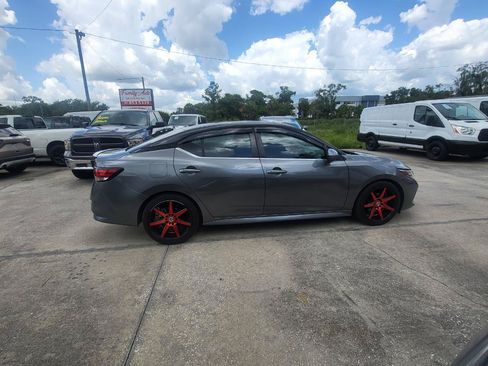 Used 2021 Nissan Sentra SR FWD image 5
