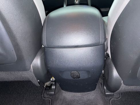 Used 2018 Hyundai Santa Fe SE AWD/4WD image 29