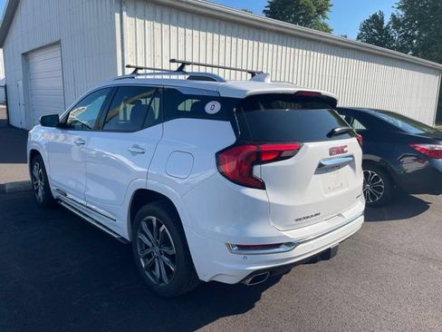 Used 2018 GMC Terrain Denali w/ LPO, 'HIT The Road' Package AWD/4WD image 5