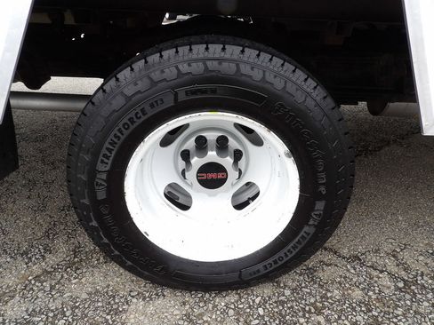 Used 2021 GMC Savana 3500 Extended w/ Power Convenience Package image 47