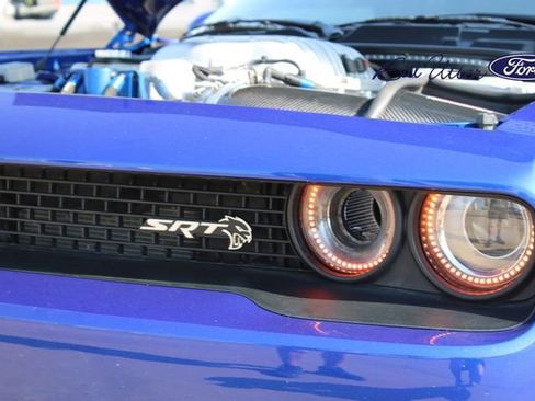 Used 2018 Dodge Challenger SRT Hellcat image 13