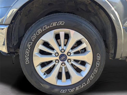 Used 2016 Ford F150 Lariat w/ Equipment Group 501A Mid image 9