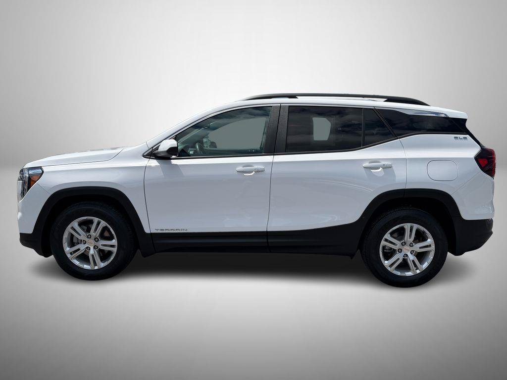 Used 2022 GMC Terrain SLE w/ Driver Convenience Package FWD image 6
