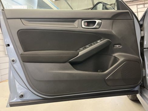 Used 2023 Honda Civic Sport image 9