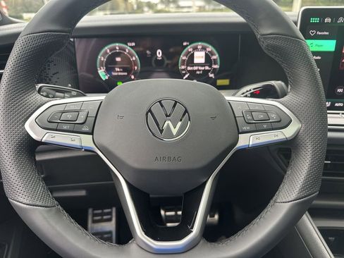 New 2026 Volkswagen Tiguan SE R-Line image 14