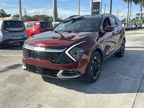 Certified 2025 Kia Sportage SX image 2