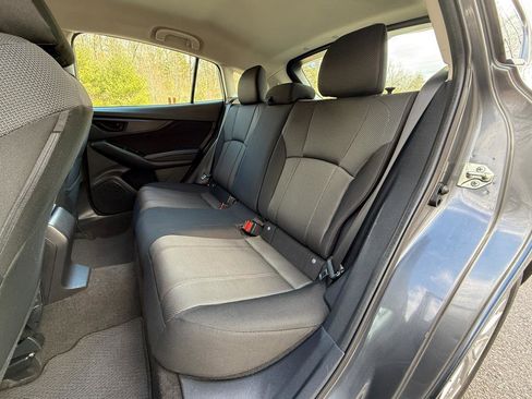 Used 2018 Subaru Impreza 2.0i Premium image 14