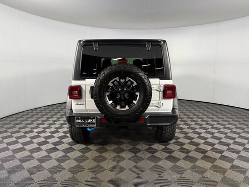 Certified 2025 Jeep Wrangler Unlimited Rubicon 4xe w/ Convenience Group image 8