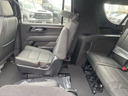 New 2026 Chevrolet Suburban Premier w/ Sun And Tow Package image 17