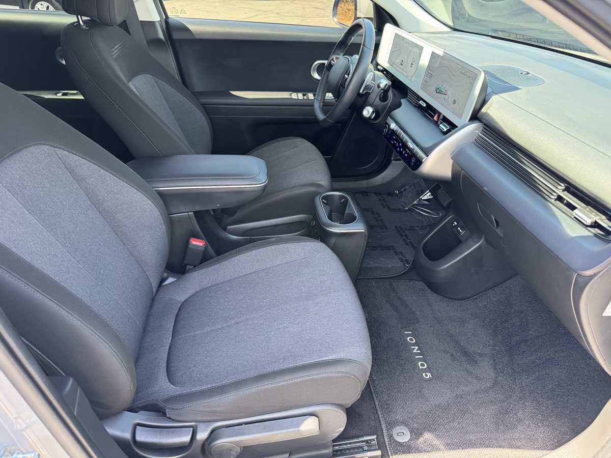 Used 2024 Hyundai Ioniq 5 SEL RWD image 17
