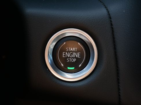 Used 2023 Chevrolet Suburban High Country AWD/4WD image 30