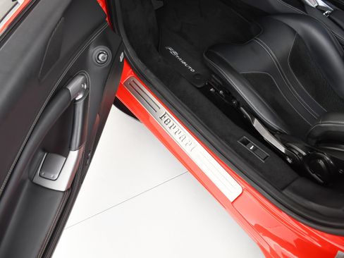 Certified 2020 Ferrari F8 Tributo image 11