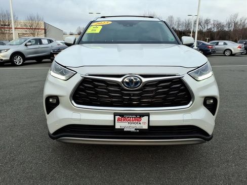 Used 2023 Toyota Highlander Platinum image 8