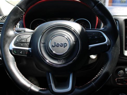 Used 2018 Jeep Compass Trailhawk w/ Safe & Security Group AWD/4WD image 21