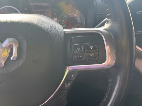 Used 2022 RAM 2500 Laramie AWD/4WD image 18