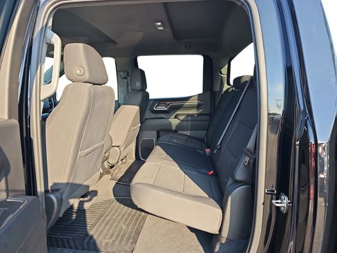 Used 2023 Chevrolet Silverado 1500 LT AWD/4WD image 11