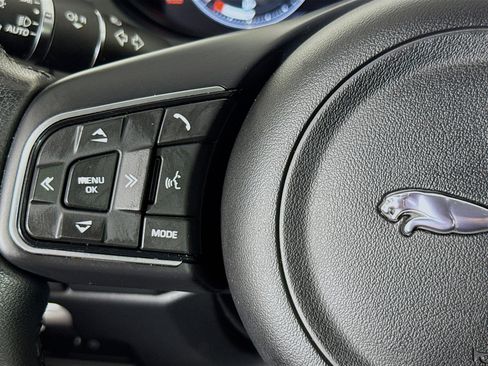 Used 2020 Jaguar E-PACE SE AWD/4WD image 13