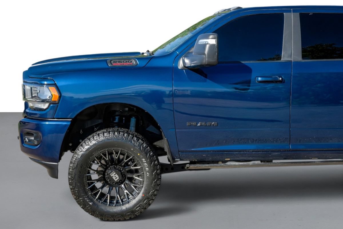 Used 2024 RAM 2500 Big Horn w/ Night Edition AWD/4WD image 11