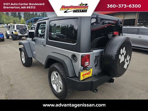 Used 2013 Jeep Wrangler Sport AWD/4WD image 3