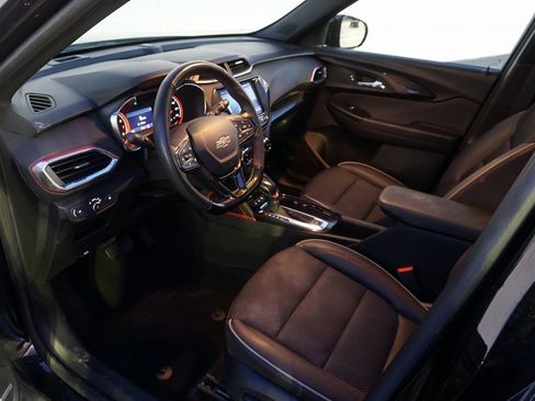 Certified 2023 Chevrolet TrailBlazer RS w/ Sun and Liftgate Package image 9