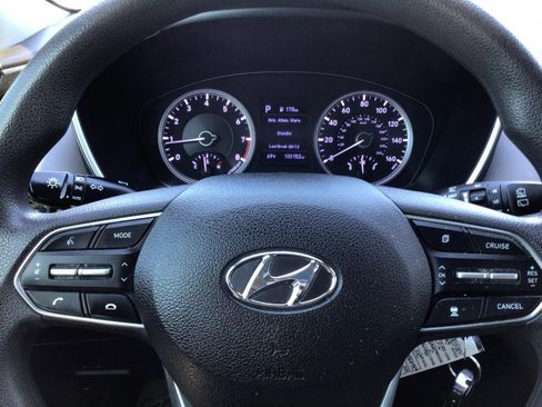 Used 2019 Hyundai Santa Fe SE FWD image 18