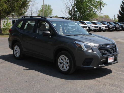 Used 2023 Subaru Forester AWD/4WD image 3