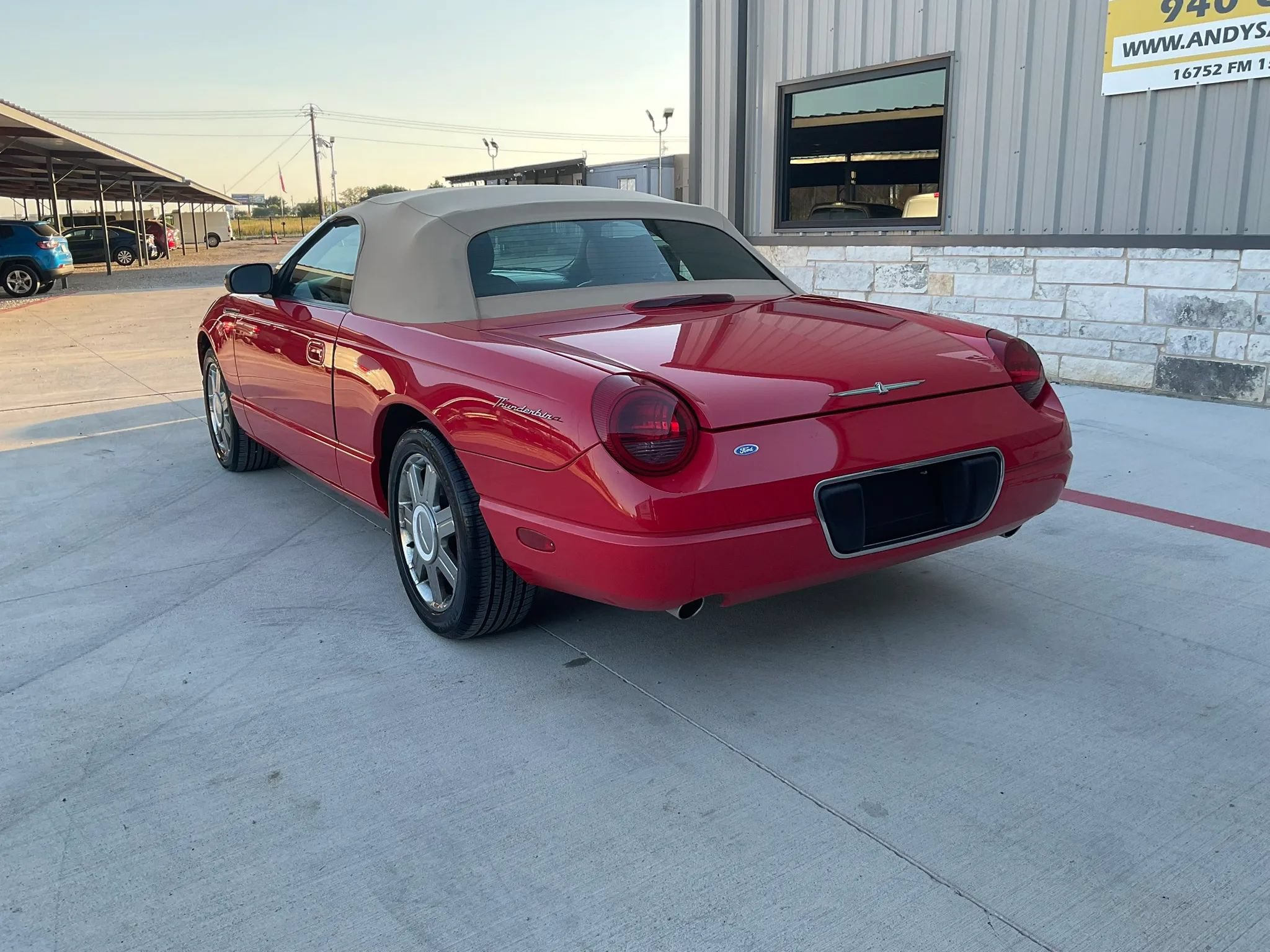 Used 2005 Ford Thunderbird RWD image 5