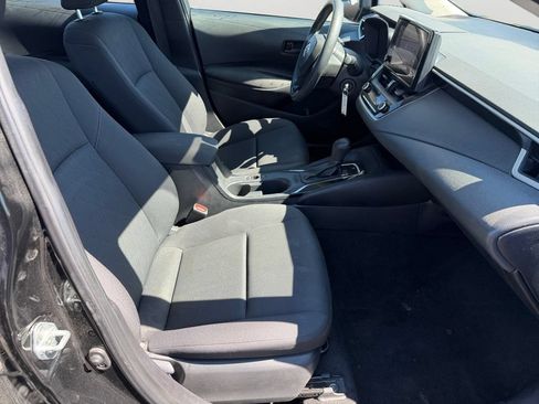 Used 2023 Toyota Corolla LE FWD image 11