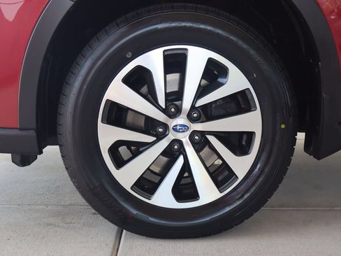 Used 2020 Subaru Outback Premium AWD/4WD image 5