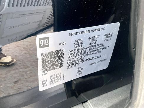 Used 2025 GMC Yukon XL Denali AWD/4WD image 28