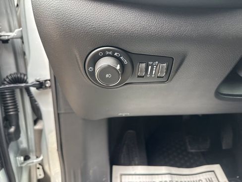 New 2026 Jeep Compass Latitude AWD/4WD image 10
