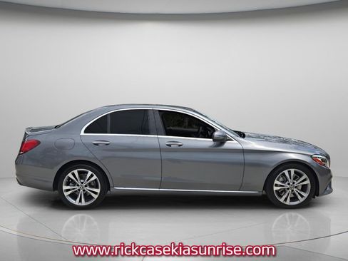 Used 2019 Mercedes-Benz C 300 Sedan image 4