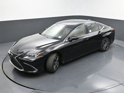 Used 2024 Lexus ES 350 w/ Premium Package image 36