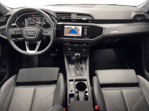 New 2025 Audi Q3 2.0T Premium image 19