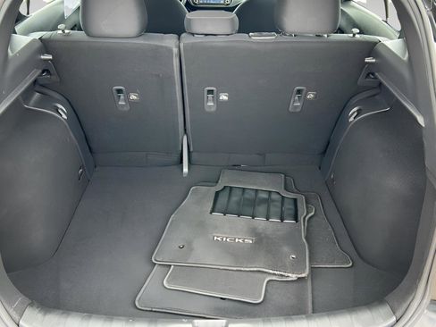 Used 2021 Nissan Kicks SV FWD image 24