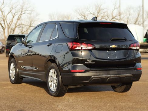 Used 2024 Chevrolet Equinox LT w/ LPO, Floor Liner Package image 5