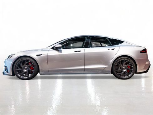 Used 2026 Tesla Model S Plaid AWD/4WD image 3