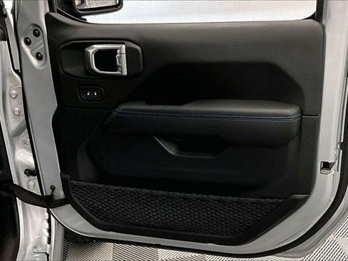 Used 2022 Jeep Wrangler Unlimited Rubicon 4xe w/ Cold Weather Group image 19