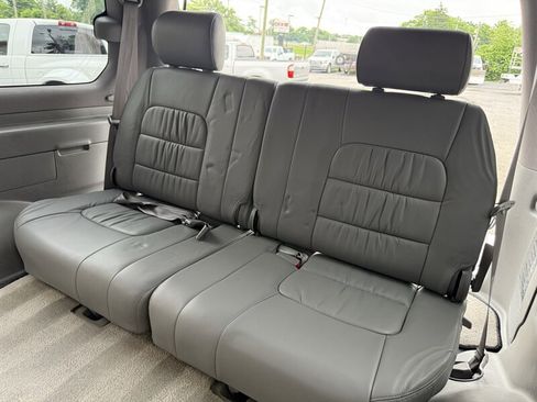 Used 2005 Lexus LX 470 4WD image 79