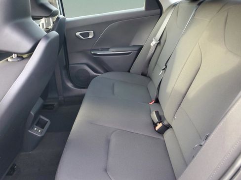 New 2026 Kia K4 LXS image 7