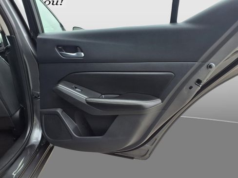 Certified 2022 Nissan Altima 2.5 SV image 14