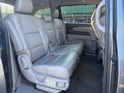 Used 2013 Honda Odyssey Touring Elite image 25
