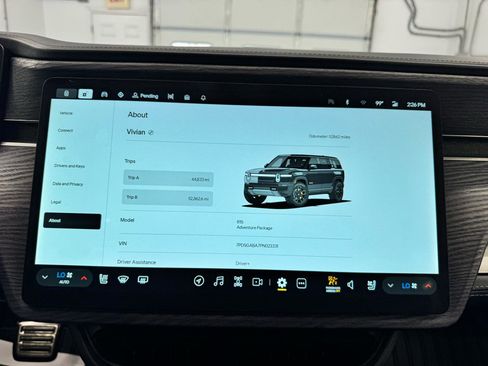Used 2023 Rivian R1S Adventure AWD/4WD image 30