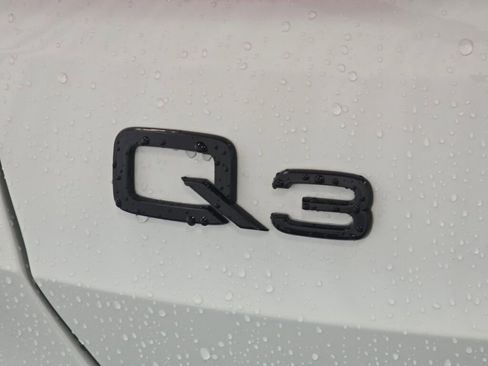 Certified 2025 Audi Q3 2.0T Premium w/ Convenience Package image 33