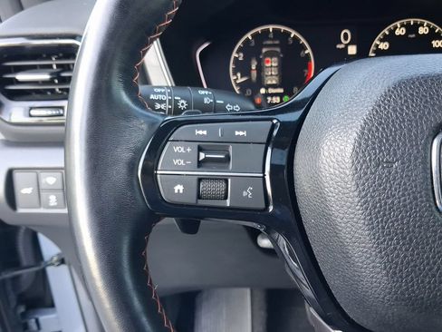 Used 2024 Honda Pilot TrailSport image 22