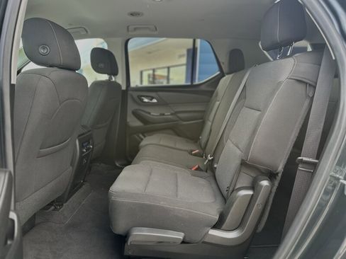 Used 2020 Chevrolet Traverse LT image 4