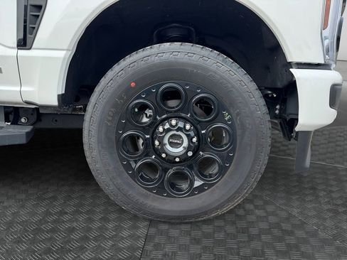 New 2025 Ford F350 Lariat w/ Lariat Ultimate Package image 17