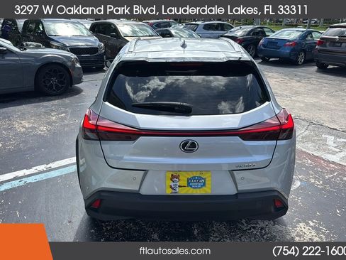 Used 2019 Lexus UX 200 w/ Premium Package FWD image 8