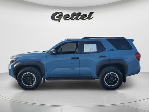 Used 2025 Toyota 4Runner TRD Off-Road Premium image 8