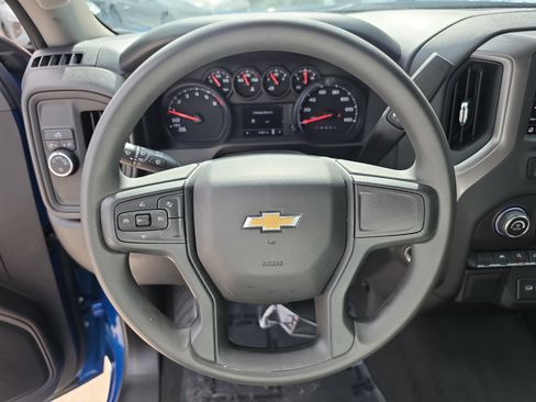 Used 2022 Chevrolet Silverado 1500 Custom RWD image 29